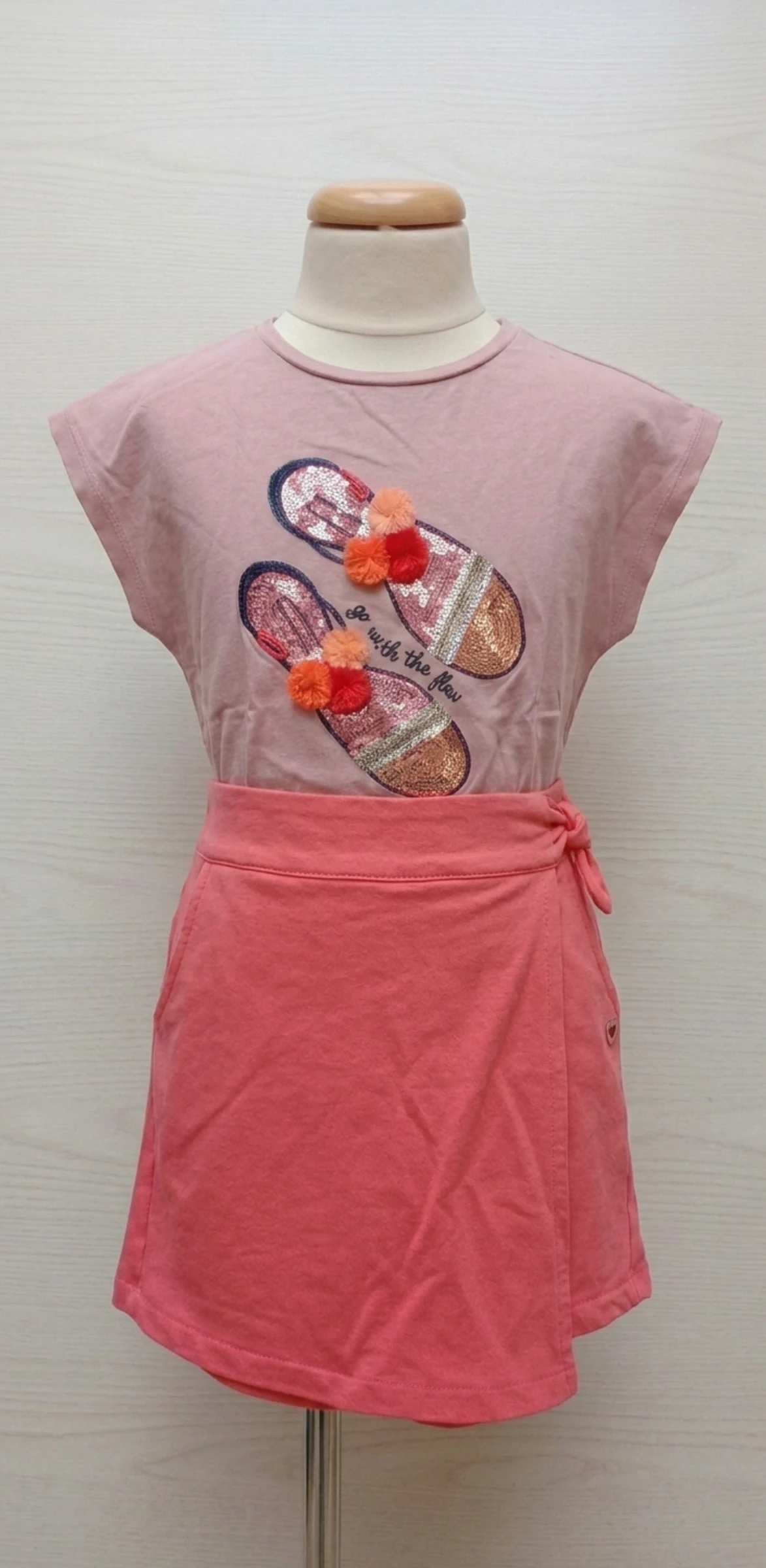 Ensemble jupe short Tee-shirt 9ans